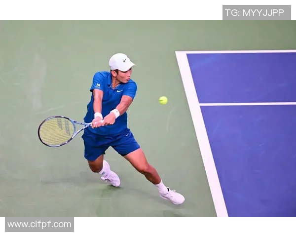 成都网球队的个人能力提升与发展探讨聚焦网球运动的未来潜力 成都网球队的个人能力提升与发展探讨聚焦网球运动的未来潜力