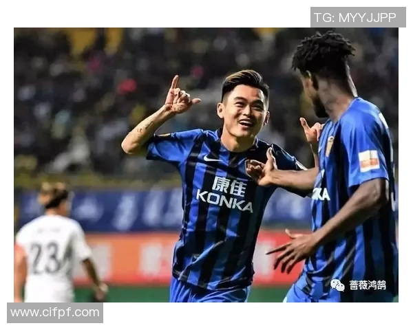 揭开最假的足球明星真相背后的虚假光环与真实实力的对比 揭开最假的足球明星真相背后的虚假光环与真实实力的对比