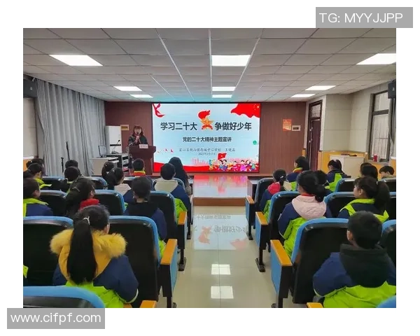 杨秀英的网球人生探索与深度对话：从热爱到成就的心路历程