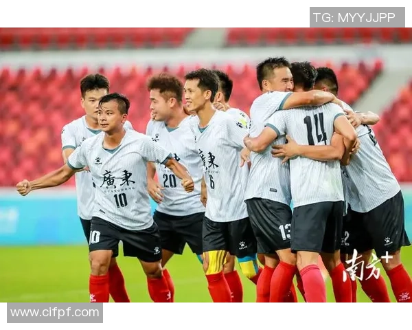 赛后分析：武汉足球队与广州足球队在战术灵活性上的较量与启示